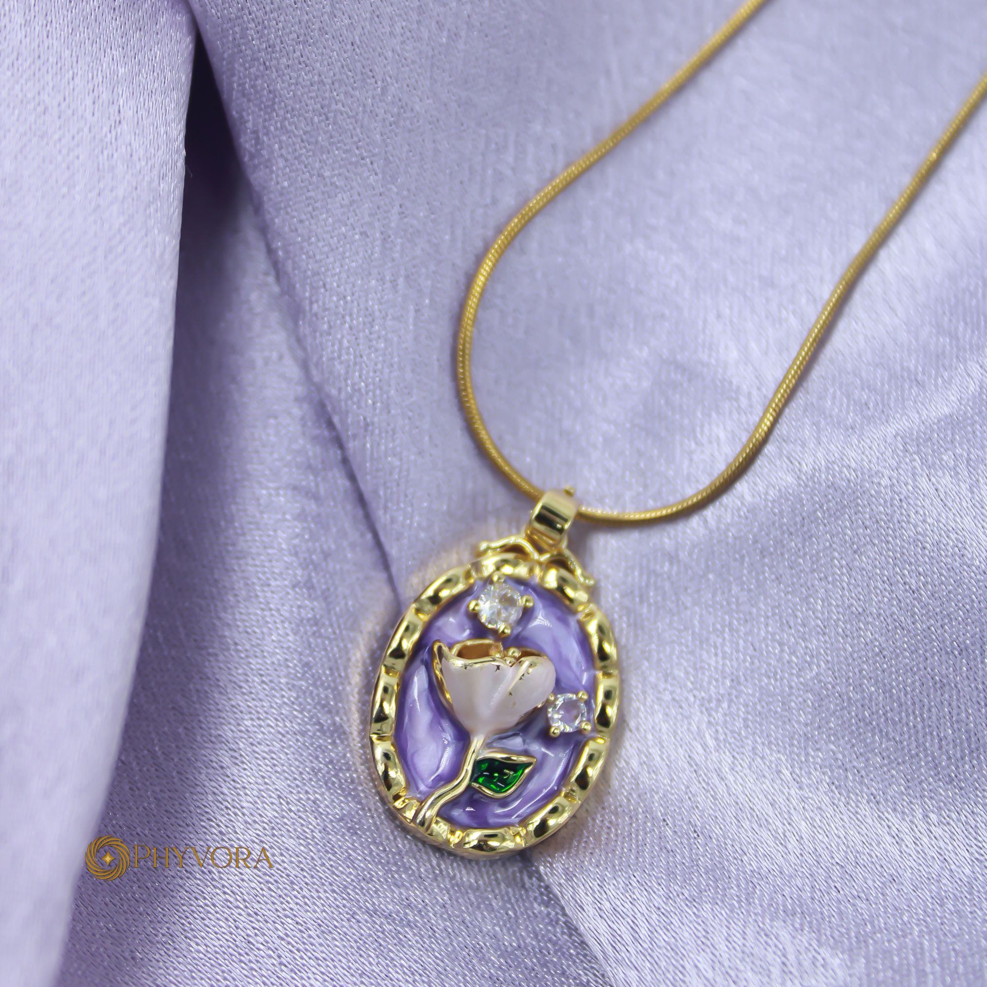 Violet Opus Oval 18k toned necklace